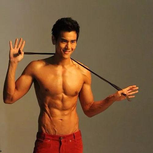 彭于晏友人爆料视频,揭秘明星私下生活点滴