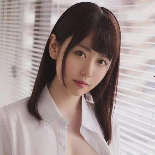 羽咲美晴在线观看,在线观看，揭开青春校园的浪漫篇章