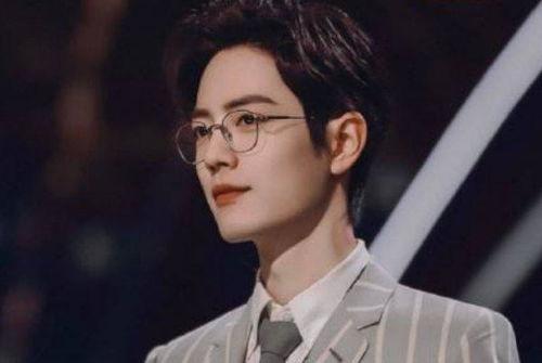 肖战最新爆料了,揭秘背后不为人知的秘密